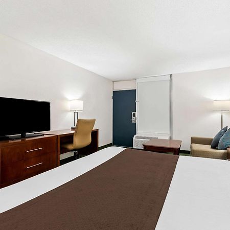 Rodeway Inn Dalton Exteriör bild