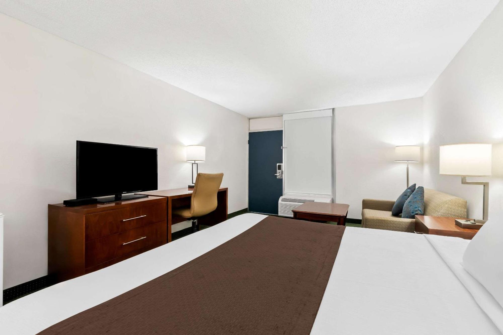 Rodeway Inn Dalton Exteriör bild